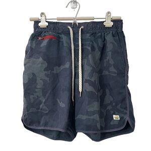 Vuori men's bank shorts 7" inseam EUC size small